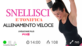 allenamento veloce con esercizi per gambe e glutei con cardio