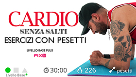 allenamento a circuito con tonificazione e cardio senza salti