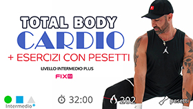 allenamento total body con pesetti e cardio