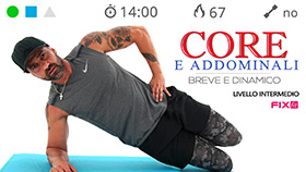 mini allenamento per addominali e core stability sul tappetino