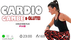 allenamento di tonificazione e cardio con esercizi per gambe e glutei