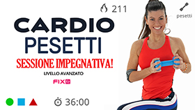 allenamento total body con cardio dinamico e tonificazione con pesetti