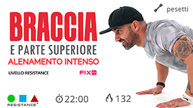allenamento Resistance per braccia spalle e petto con pesetti