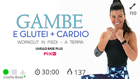 allenamento di tonificazione per gambe e glutei con cardio, esercizi in piedi e a terra