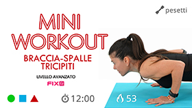 mini allenamento impegnativo con pesetti per tonificare la parte superiore del corpo