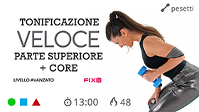 allenamento veloce e impegnativo per la parte superiore con pesetti ed esercizi per la core stability