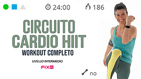 allenamento cardio HIIT a circuito con salti