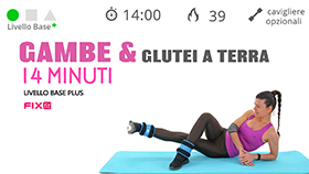 allenamento veloce con cavigliere per tonificare gambe e glutei a terra