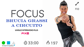 circuuito cardio con esercizi a basso impatto a media intensità