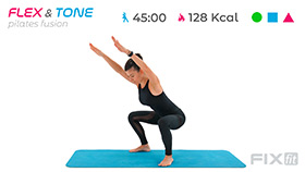 allenamento di pilates total body con esercizi in piedi e a terra