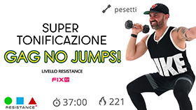 allenamento mirato e impegnativo, esercizi con sovraccarico per la parte inferiore, varianti plank e crunch