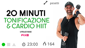 allenamento ad alta intensità con esercizi di tonificazione mirata per la parte superiore