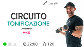 workout con pesetti ed esercizi a corpo libero a circuito