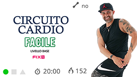 allenamento cardio con sessioni a circuito ed esercizi semplici con e senza salti