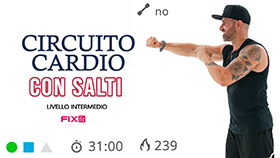 allenamento cardio con sessioni a circuito ed esercizi semplici con e senza salti