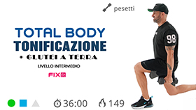 allenamento total body senza salti della durata di 30 minuti con sessioni in piedi a terra