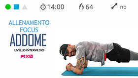 allenamento mirato con varianti plank e crunch