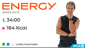 allenamento cardio ad alto impatto a media intensità con musica