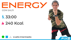 Energy workout intermedio con salti a media e alta intensità