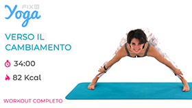 allenamento di Yoga per aiutare a sciogliere i blocchi emotivi e la tensione che si accumula nella zona lombare.