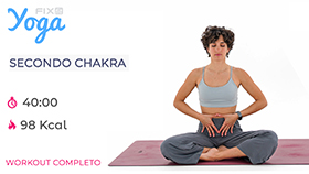 allenamento di yoga con focus sul secondo chakra