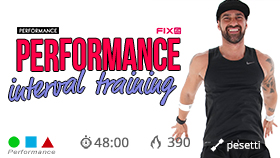 allenamento impegnativo in interval training con pesetti e addominali