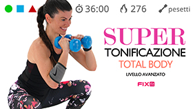 Allenamento tonificazione total body con cardio e pesetti