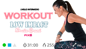 allenamento con esercizi di cardio senza salti a circuito