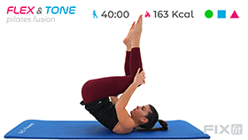 allenamento di pilates con focus gambe, glutei e core