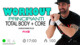 allenamento total body ad alta intensità con cardio e varianti plank