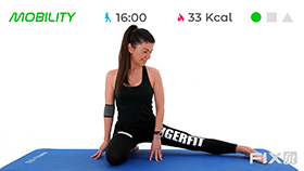 mini allenamento di stretching e allungamento muscolare total body